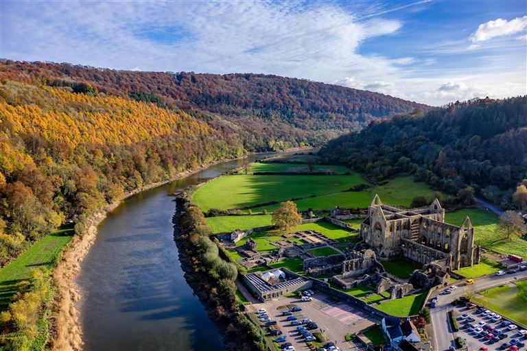 Wales - das unbekannte Land des roten Drachen © whitcomberd/adobestock